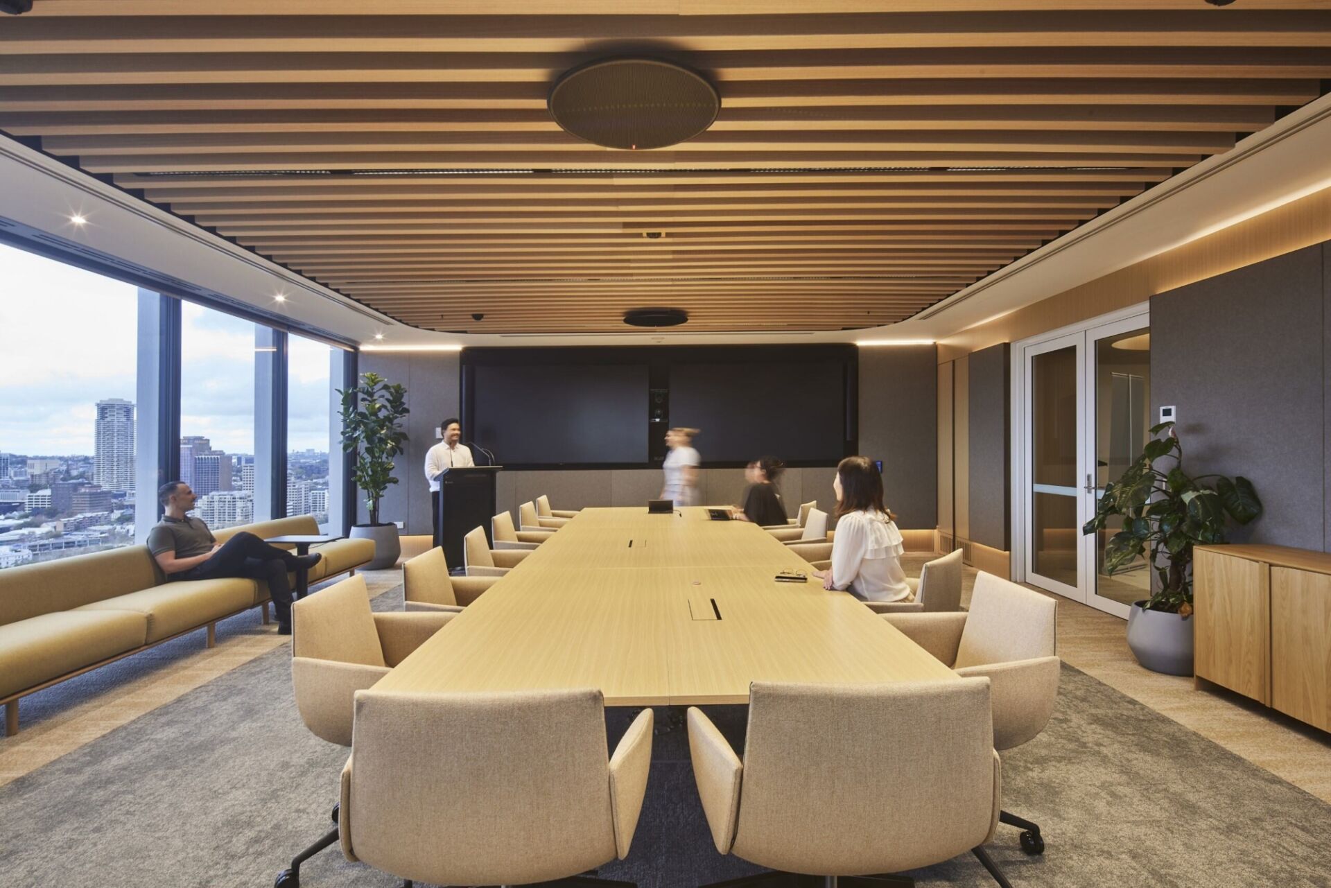 015a4419 aebe 4e67 8723 6a7d30b45988